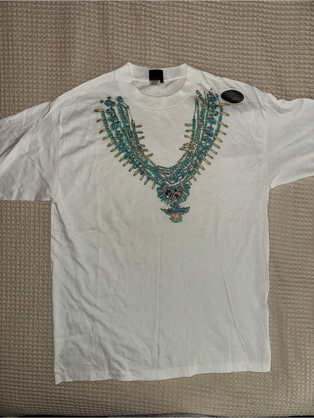 Vintage Diamond Dust Men’s White Graphic Native American Crew Neck XL Tee